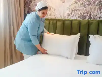Kenzi Solazur - 129