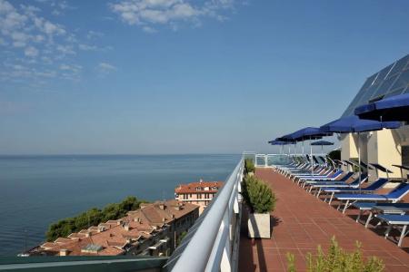 Grand Astoria - 26