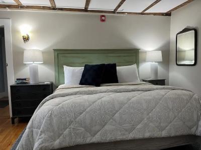 Abalonia Inn - 81