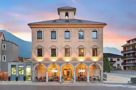 Boutique & Business La Tureta - 0