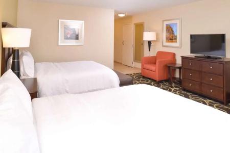 Hampton Inn Midtown-Aksarben - 54