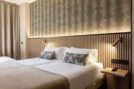 Rafaelhoteles Piramides - 57