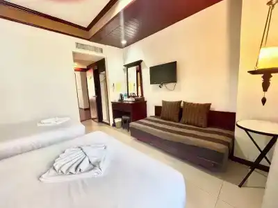 The Top Patong Resort - 4