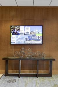 Courtyard by Marriott Boston Logan Airport - 24