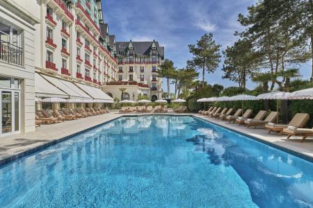 Hôtel Barrière L'Hermitage - 36