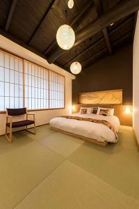 Ethnography - Gion Furumonzen - 57