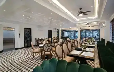 My Gallery Boutique & Spa - 13