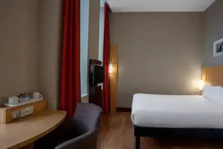 ibis Belfast Queens Quarter - 24