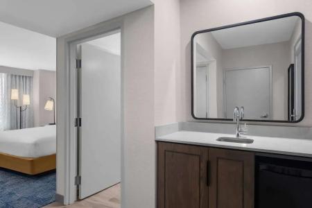 Embassy Suites by Hilton - 27