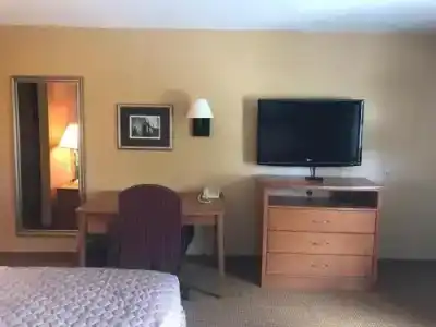 Fairview Inn - Airport - 6