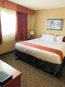 Anchor Inn and Suites - 25