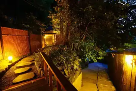 Beppu Showaen - 48