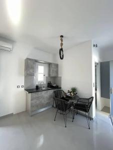 Zoumis Studios - 67