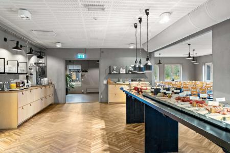 Tylebackl; Sure Collection by Best Western - 15