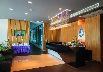Mantra Varee - 18
