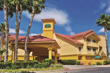 La Quinta by Wyndham Tucson Airport - 31