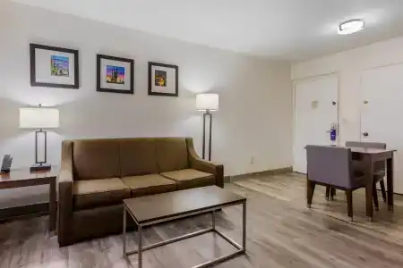Comfort Suites At Sabino Canyon - 76