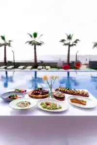 Pinea Resort & Spa - 8