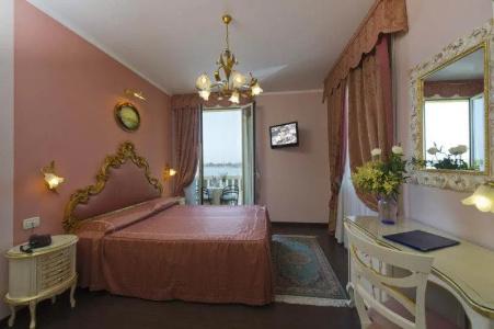 Viktoria Palace - 74