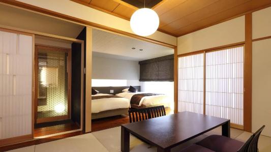 Nishitetsu Grand - 44