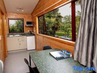 Nelson City Top 10 Holiday Park - 73