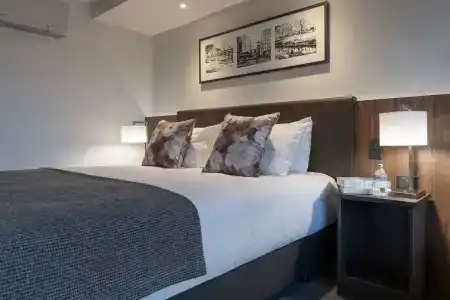 Rydges Latimer - 45