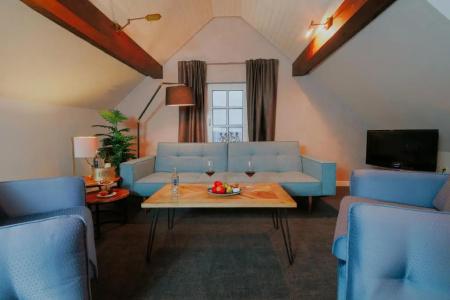 LandZum Kronprinzen - 32