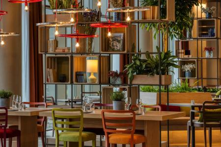 IntercityAmsterdam Airport - 36