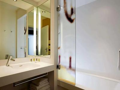 Mercure Avignon Centre Palais des Papes - 55