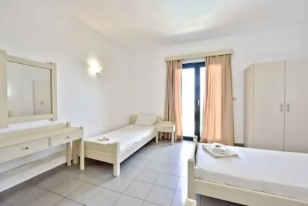Milos Studios - 26
