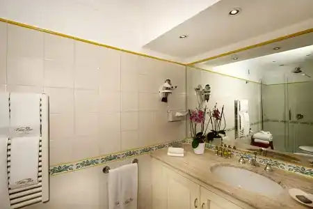 Eden Roc Suites - 75