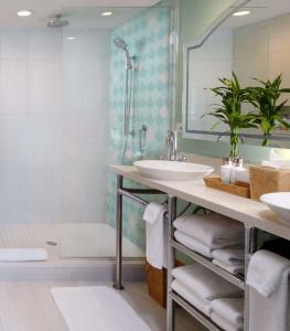 Ocean Key & Spa, a Noble House - 47