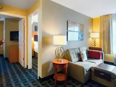 TownePlace Suites by Marriott Kansas City - 41