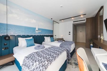 Aurel Coast - 46