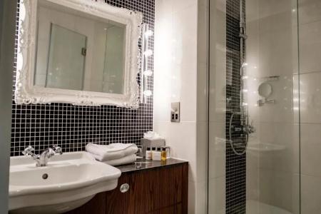 The Drayton Court - 48
