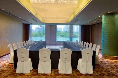 Radisson Blu Shanghai New World - 32