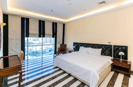 Royal Mirage - 41