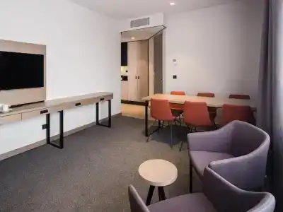 Executive Residency by Best Western Amsterdam Airport - 109
