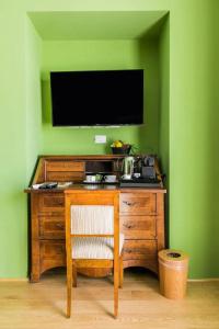 Rarity Suites - 285