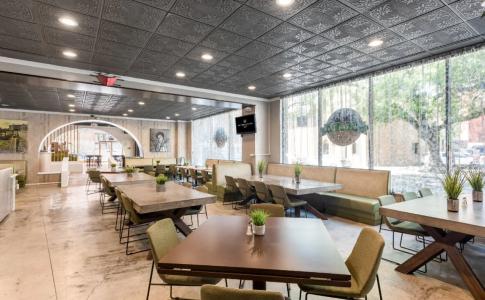 Riverwalk Plaza - 36