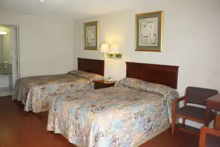 Gateway Inn - 1