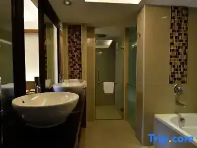 Chiangmai Grandview & Convention Center - Sha Extra Plus - 132