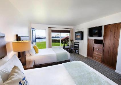 Sea & Sand Inn - 1