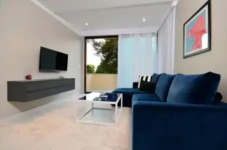 The Residence - 211