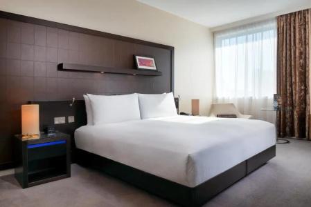 Hilton London Canary Wharf - 40