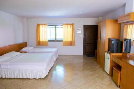 Sichang Shine Khao Resort - 44
