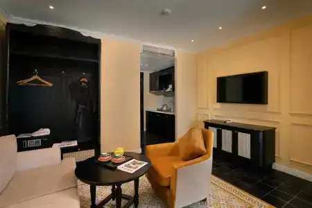 The Now Boutique - 3