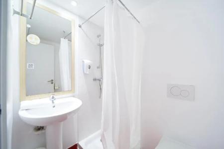 Première Classe Amiens - 30