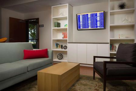 Country Inn & Suites by Radisson, International Airport, OR - 6