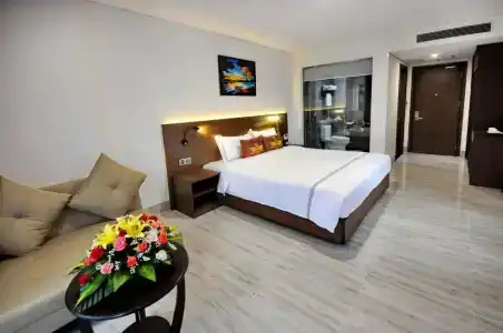 Crown Nguyen Hoang - 84